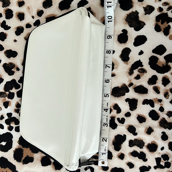 Shu Uemura the Art of Hair Cosmetic Makeup Pouch - Picture 7 of 7